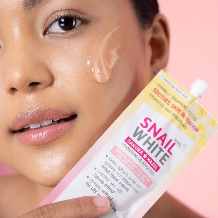 SNAILWHITE Sakura Hazel Soothing Essence Gel 20ml