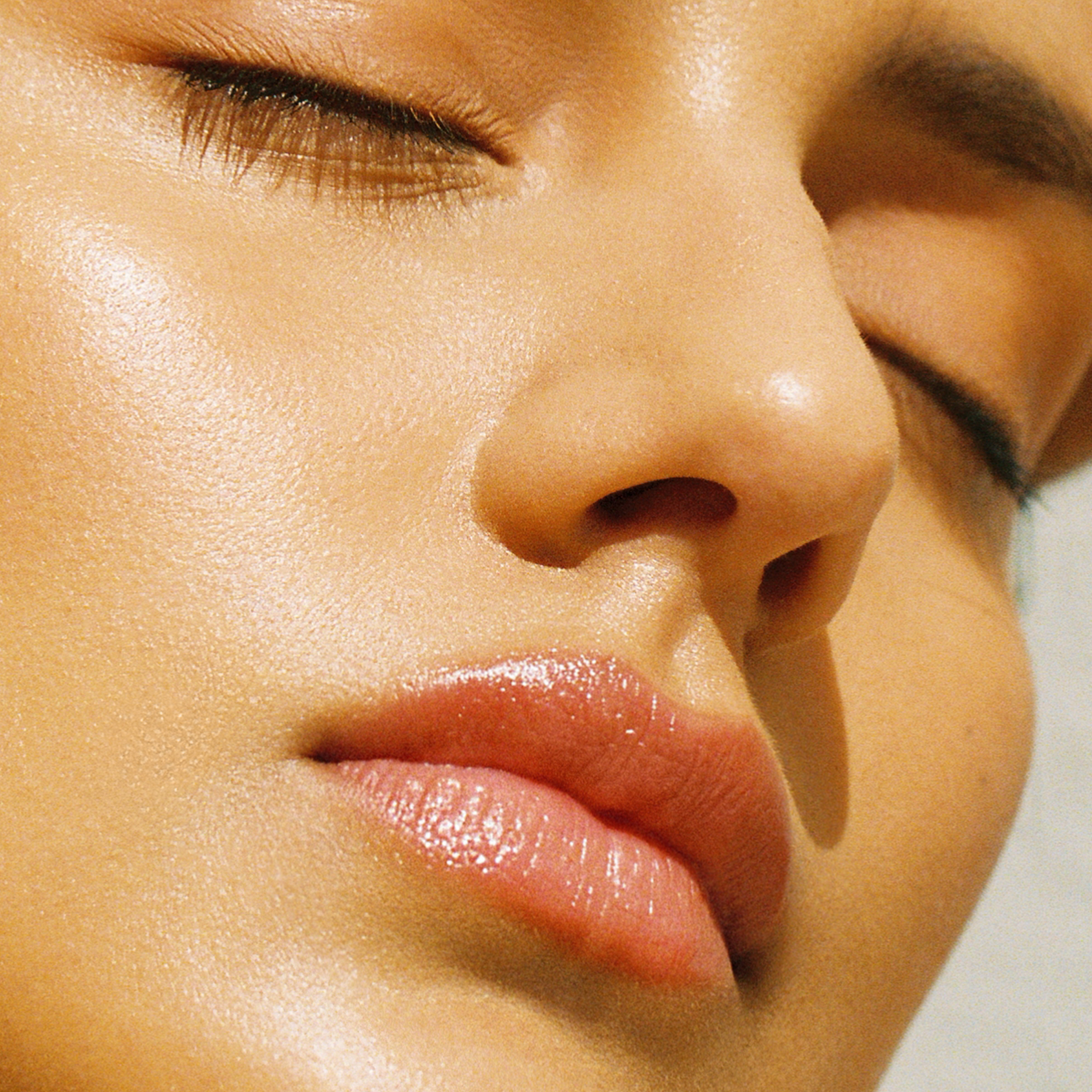Sunnies Face Lip Treat (Girl Crush)