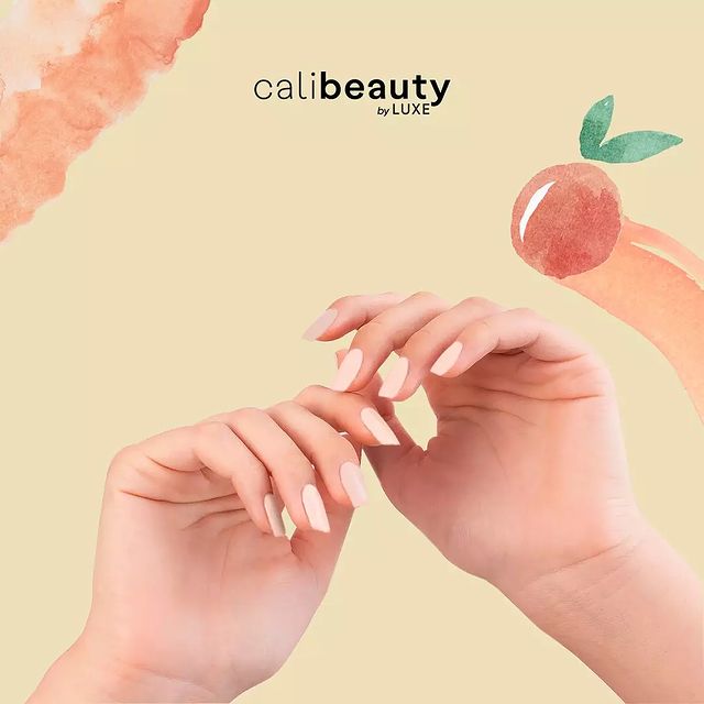Cali Beauty Press-On Nail Tips (Peachy)